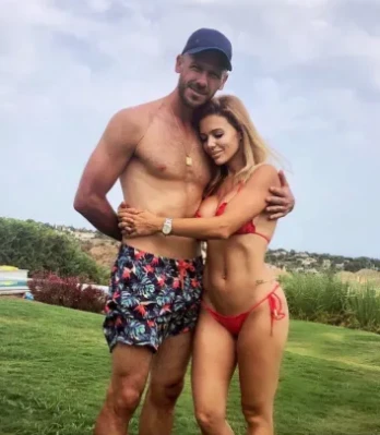 Demichelis y Evangelina Anderson de vacaciones por Marbella