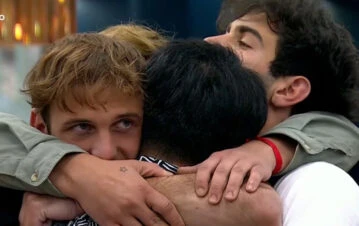 El emotivo mensaje que el Chino le dijo al oído a Bautista y Nicolás al ser eliminado de Gran Hermano