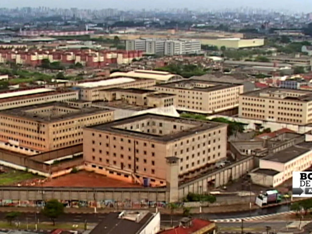 LA PRISION DE CARANDIRU, EN SAN PABLO, FUE ESCENARIO DE LA MAYOR MASACRE CARCELARIA EN LA HISTORIA DE AMERICA LATINA: 111 PRESOS TERMINARON MUERTOS EN UN MOTIN.