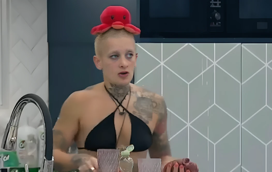 A horas de la gala de eliminación, Furia amenazó a un panelista de Gran Hermano