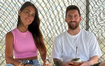 Cómo visten Lionel Messi y Antonela Roccuzzo a su mascota favorita en Miami