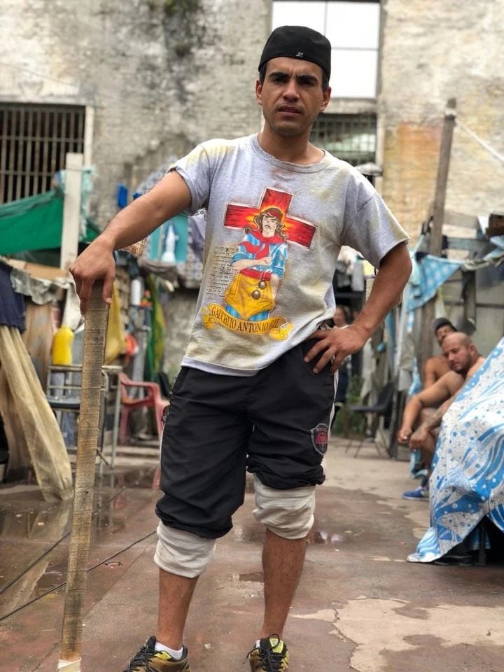 SEGUN LO QUE CONTARON EN DESAYUNO AMERICANO, ABEL AYALA, LIDER DE LA SUB 21 EN EL MARGINAL, FUE DENUNCIADO POR LESIONES Y ESTAFA.