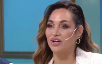 Belén Francese “quemó” a uno de los invitados de Juana Viale: “Te estás escribiendo con amigas mías”