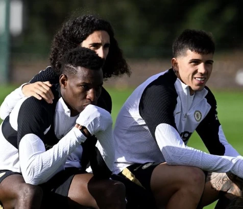 Enzo Fernández volvió al Chelsea con sus compañeros