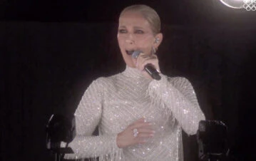 El mágico show de Celine Dion en los Juegos Olímpicos mientras lucha por su vida