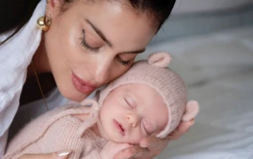 A 1 mes de ser mamá, Agustina Casanova reveló su álbum de fotos favorito e inédito de su hija Bianca