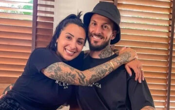 “Me da miedo”: La esposa del Pipa Benedetto hizo una escandalosa denuncia