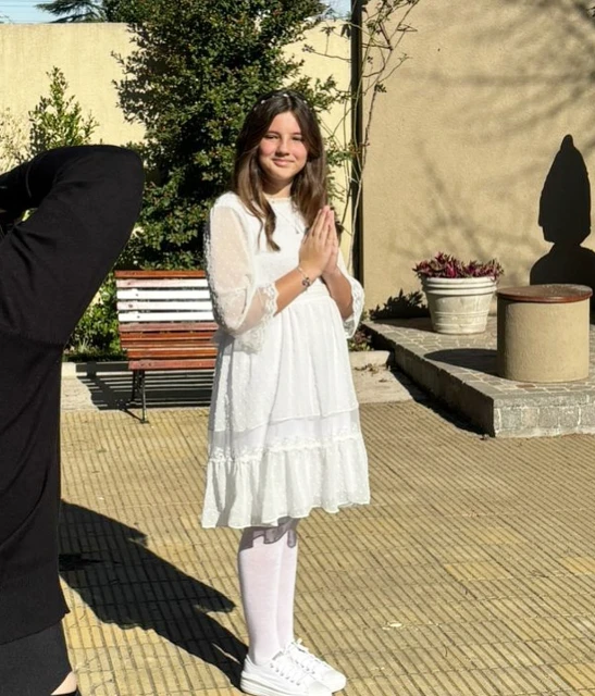 La comunión de Sienna Cubero