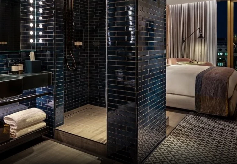 EL BAÑO. ES TAN LINDO QUE DAN GANAS DE PASARSE TODO EL DÍA AHI. 