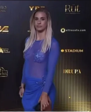 LAS "ESTRELLAS DE MAR" DE JULIETA PUENTE RECIBIERON CASTIGO DE UNA PARTE DE LA MESA, PERO TAMBIEN SE ESCUCHO "CON SEMEJANTE LOMO QUE SE PONGA LO QUE QUIERA".