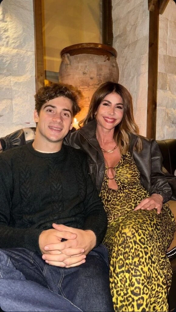 FRANQUITO CON MAJO MARTINO. LA MANITO DE ELLA, EN FIN...