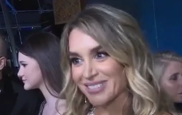 ¡Sorpresa! Fátima Flórez festejó el Martín Fierro confesando con quien está de novia ahora