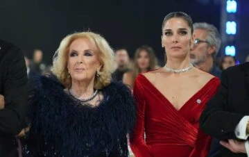 El ataque de furia de Juana Viale contra los Martín Fierro por su abuela Mirtha Legrand: "Me parece cualquiera que…"