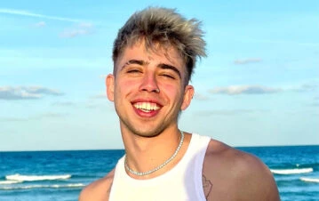 Luck Ra presentó a su nueva mascota con una sorprendente foto