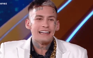 Las impactantes fotos de la camioneta de L-Gante tras salvarse de milagro de un accidente