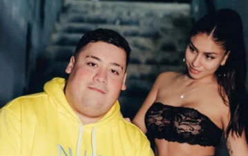 Aparecieron las pruebas de la infidelidad de Manzana a su novia con una mujer que llevó a Bariloche