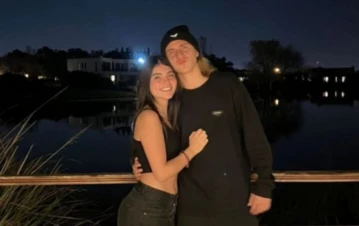 La foto con la que Valentino López le declaró su amor a su nueva novia