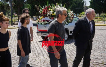 Las fotos del doloroso último adiós de Ricardo Darín a su hermana Alejandra en el cementerio