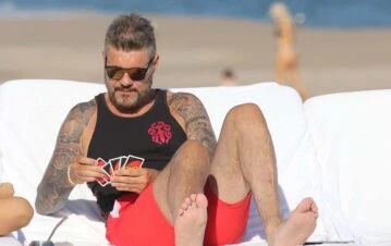 Qué es el grounding, la actividad de la que Marcelo Tinelli se volvió fanático: los otros famosos que la practican