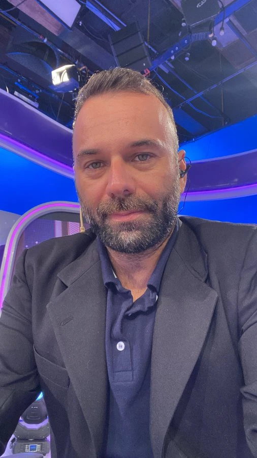 ALEJANDRO CASTELLO SE VA E PURO SHOW A LOS PROFESIONALES.