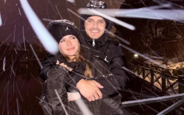 La China Suárez y Mauro Icardi tapados por la nieve de Turquía: el romántico albúm de fotos