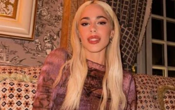 El increíble look que eligió Tini Stoessel para ir al casamiento de una amiga