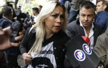 ¡Escándalo! Verónica Ojeda insultó a los gritos a una de las imputadas en el juicio por la muerte de Maradona: el video