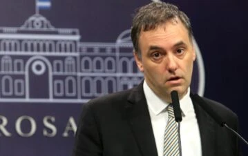 ¡Bomba en Casa Rosada! Quién es el periodista que podría reemplazar a Manuel Adorni como vocero presidencial