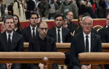 Paulo Dybala y Leandro Paredes despidieron al Papa Francisco en su velatorio