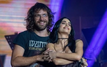 Cuántos años estuvieron de novios Lali Espósito y Peter Lanzani