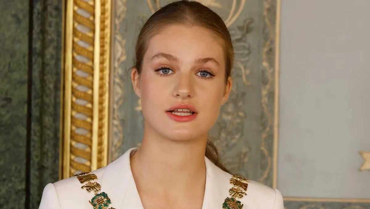 La princesa Leonor viajó a Uruguay, se descuidó y le tomaron imágenes en bikini: las fotos que discute toda España