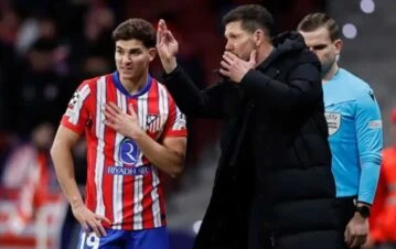 Julian Álvarez cara a cara con el Cholo Simeone: la reunión que paralizó a la AFA por su futuro en Europa