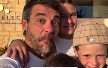 Pedro Alfonso compartió sus vacaciones en Cancún solo y al cuidado de sus hijos: “Disfrutando”