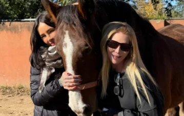 Cande Tinelli y Soledad Aquino disfrutaron de una tarde a pura equitación: las fotos de los momentos más divertidos