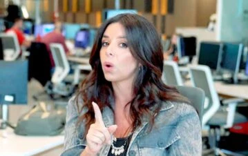 Pochi de Gossipeame ventiló quién es la famosa que estuvo a los besos con su nuevo novio en un boliche