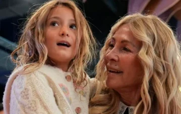 CRIS MORENA CON SU NIETA EN EL CRIS MORENA DAY