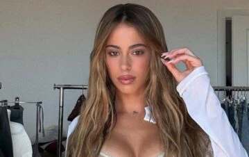 Tini Stoessel posó en bikini en medio de rumores de compromiso con Rodrigo De Paul