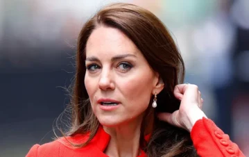 Kate Middleton enfureció a todos al usar un collar de perlas falso en un evento clave de la realeza: el fuerte motivo