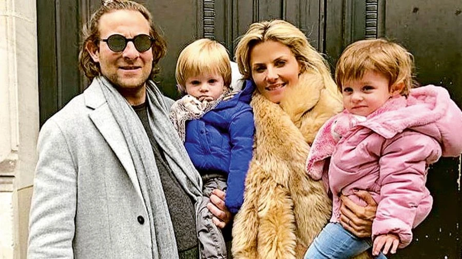 BUTTIGLENGO JUNTO A SU EX, EL FOTOGRAFO FRANCO ITALIANO WILLY RIZZO, Y SUS HIJOS WILLY Y LYNDA EN UNA FOTO QUE YA FUE PUBLICADA CUANDO AUN ESTABAN JUNTOS.