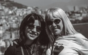 Gianinna Maradona y su llanto en Nápoles por Claudia Villafañe y Diego Maradona