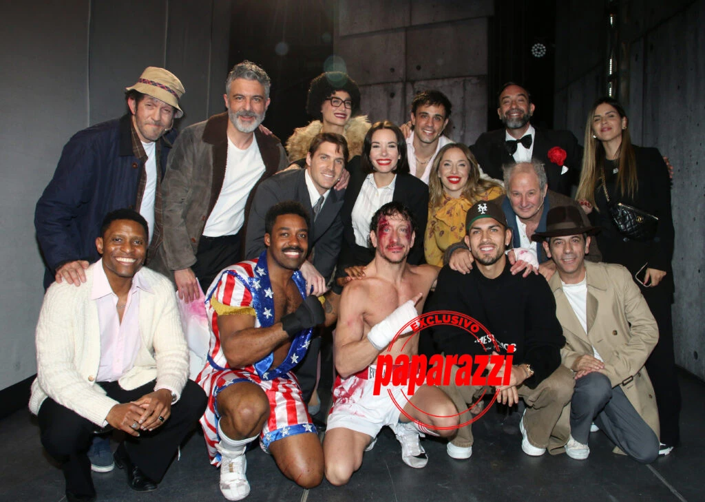 ESTE EQUIPO TIENE TODO, TODO PARA SER CAMPEON: EL "PLANTEL ENTERO" DE ROCKY SE FOTOGRAFIO CON LEANDRO PAREDES.