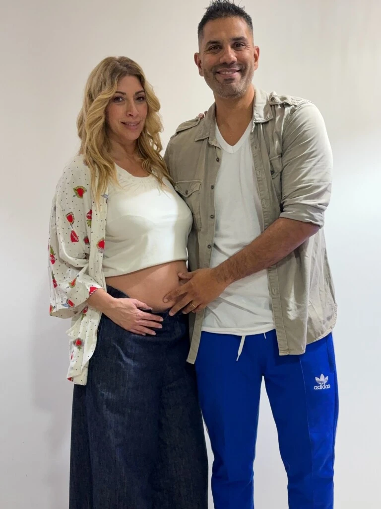 MERCEDES, JORGE Y EL BEBE EN CAMINO.