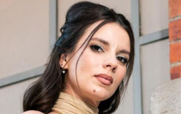 ¿Romance confirmado? La foto amorosa de Gimena Accardi junto a un famoso cantante de 26 años