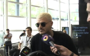 El video del horrible ninguneo de Mauro Icardi a los movileros en el aeropuerto