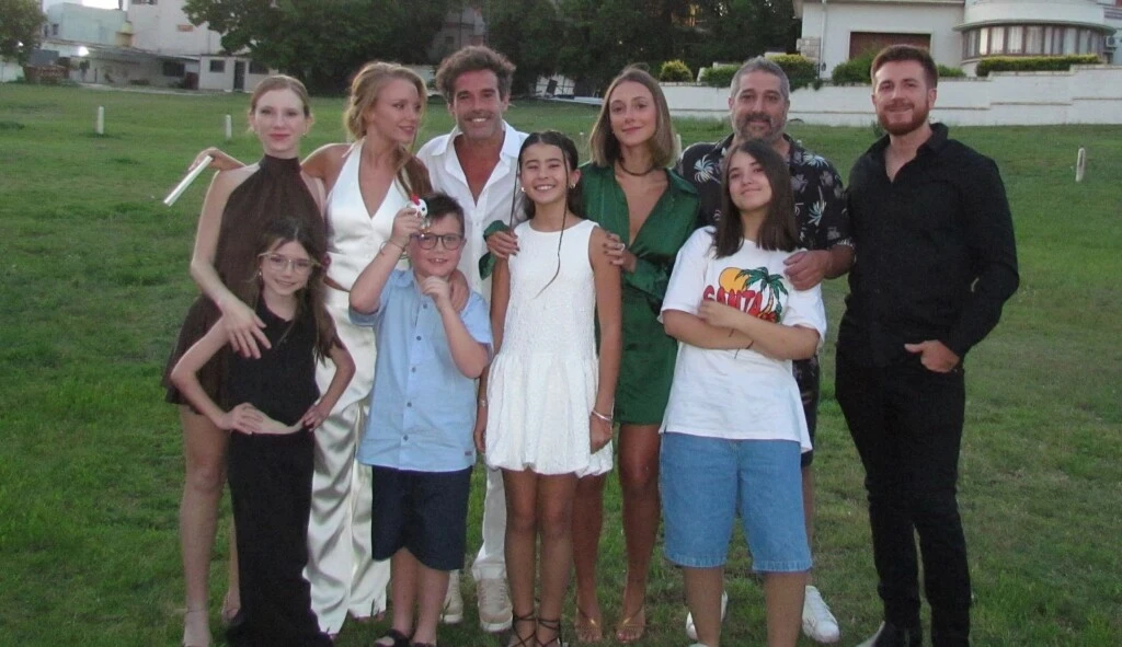 EL LOOK DE RUFINA. TODA DE BLANCO, COMO LOS NOVIOS.