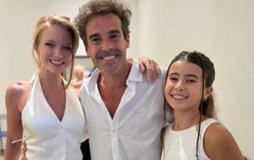 El look de Rufina en el casamiento de su papá Nico Cabré y Rocío Pardo: el emotivo rol de la hija de la China Suárez