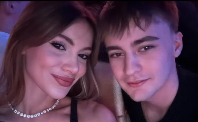 SASHA DESCUBRIO A TARZIA EN ORSAY Y LO DEJO.