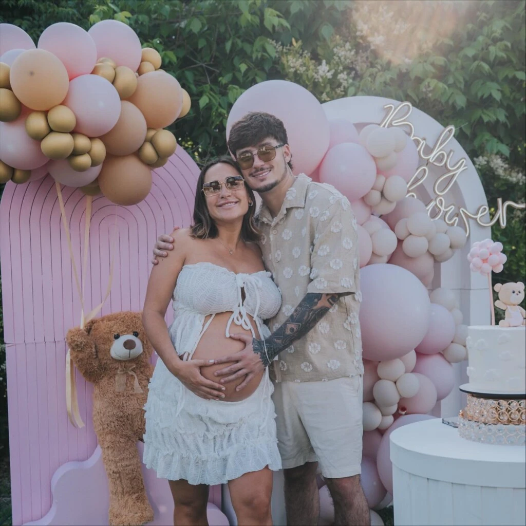MARTINA Y URIEL EN EL BABY SHOWER DE RUFINA. ERAN CUÑADOS Y HOY SON PAREJA.