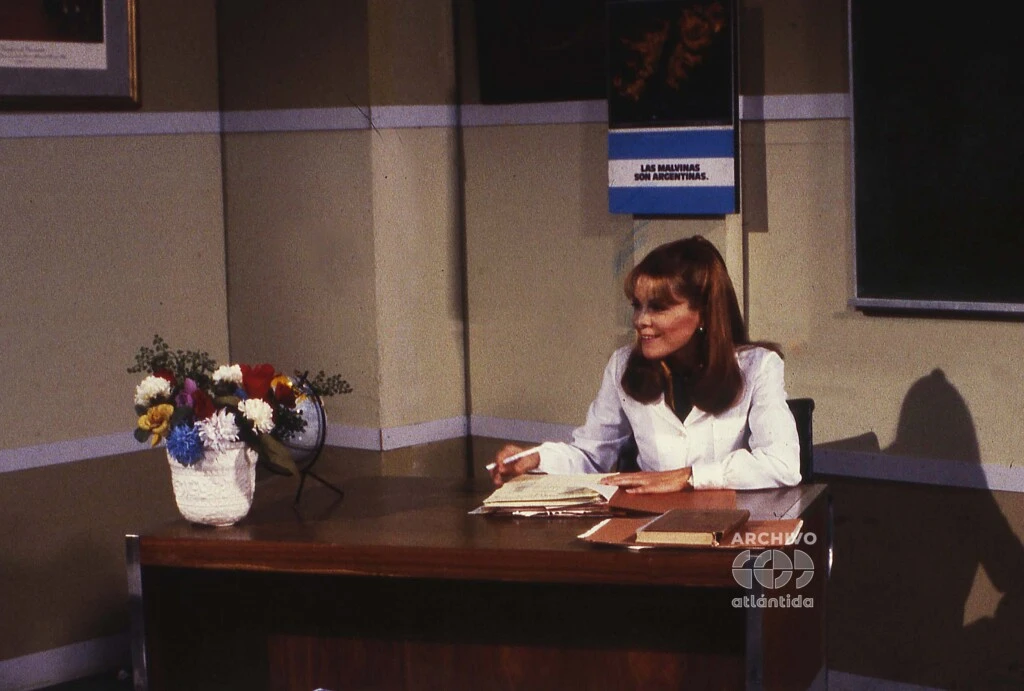 SEÑORITA MAESTRA, EL PAPEL QUE LA MARCO PARA SIEMPRE