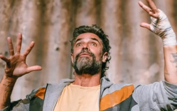 Quién es el actor que está internado con Luciano Castro